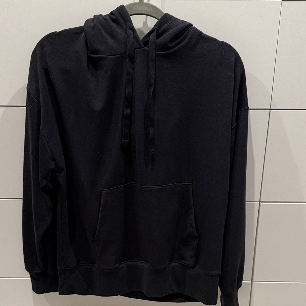 ALO Yoga Black womens open back Hoodie
